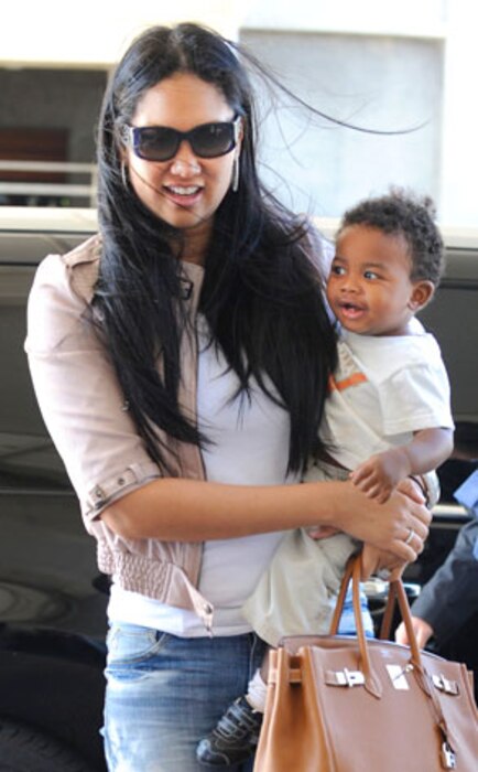 Kimora Lee Simmons' Advice for Moms: Take a Toilet Time Out! | E! News